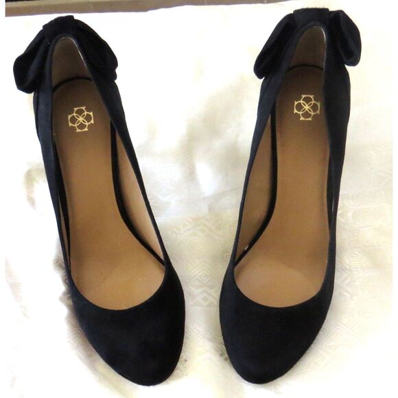 Ann Taylor Chic Black Suede Pumps with Bow Accent Back Heel 9.5 EUC - Picture 3 of 10